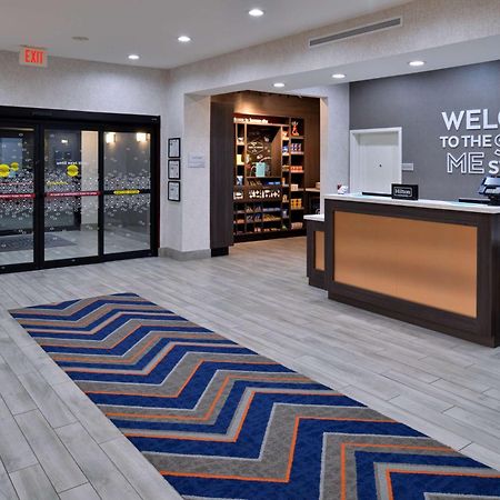 堪萨斯城希尔顿恒庭酒店（靠近欢乐世界） 外观 照片